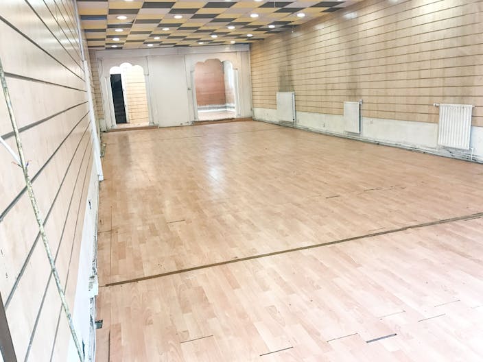 Pretty Boutique in Montreuil - Image 1