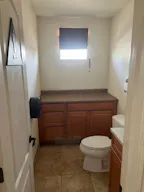 Large Commercial lot with 1800 sq ft Office space - Image 4