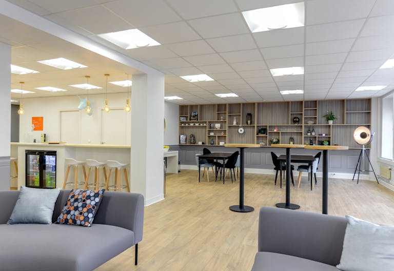 Loft close to Champs Elysées - Image 2