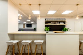 Loft close to Champs Elysées - Image 7