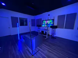 Modern Outer Space Premium Hollywood Multi-Purpose Creative Studio - Image 6