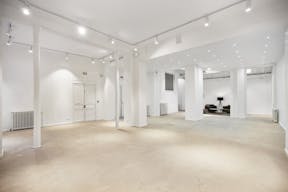 Unique Space near Champs-Elysées - Image 0