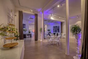 Unique Space near Champs-Elysées - Image 13