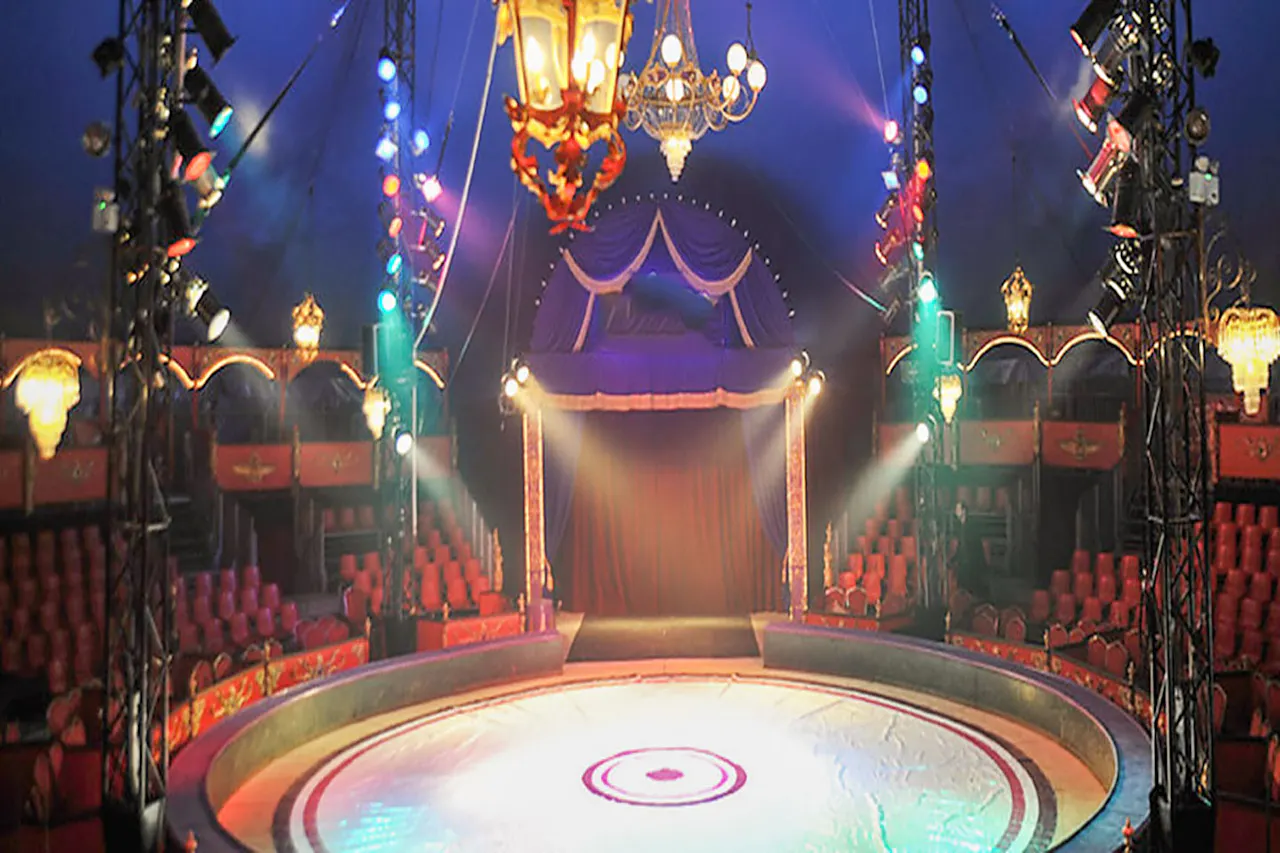 Unique Theatrical Place in the 15th District - Image 0
