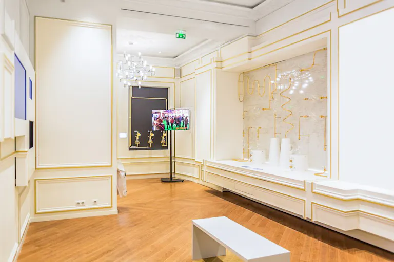 White Cube in the 8th Arrondissement - Image 0