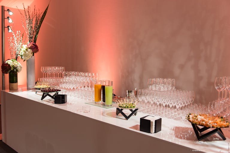 White Cube in the 8th Arrondissement - Image 3