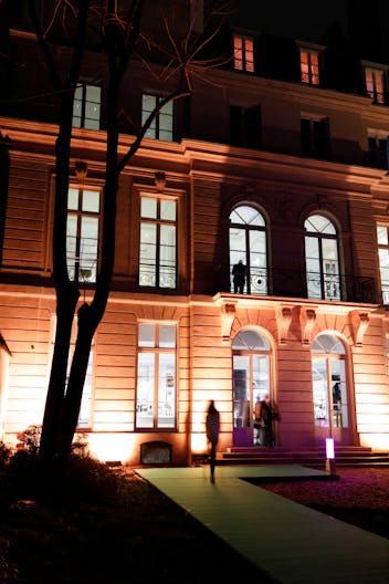 Unique Garden and Tent near Miromesnil - Image 2