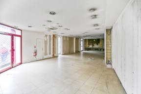 Beautiful Boutique near Palais Royal - Image 3