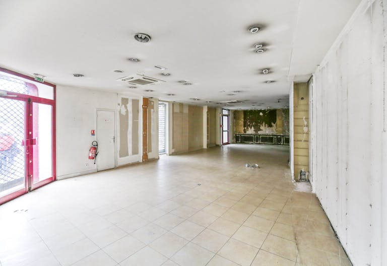 Beautiful Boutique near Palais Royal - Image 3