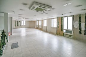 Beautiful Boutique near Palais Royal - Image 6