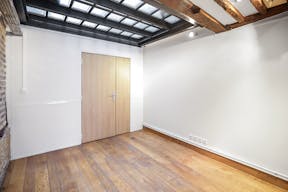 Office / Showroom for Rent - Paris Le Marais - Image 9