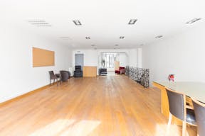 Office / Showroom for Rent - Paris Le Marais - Image 18