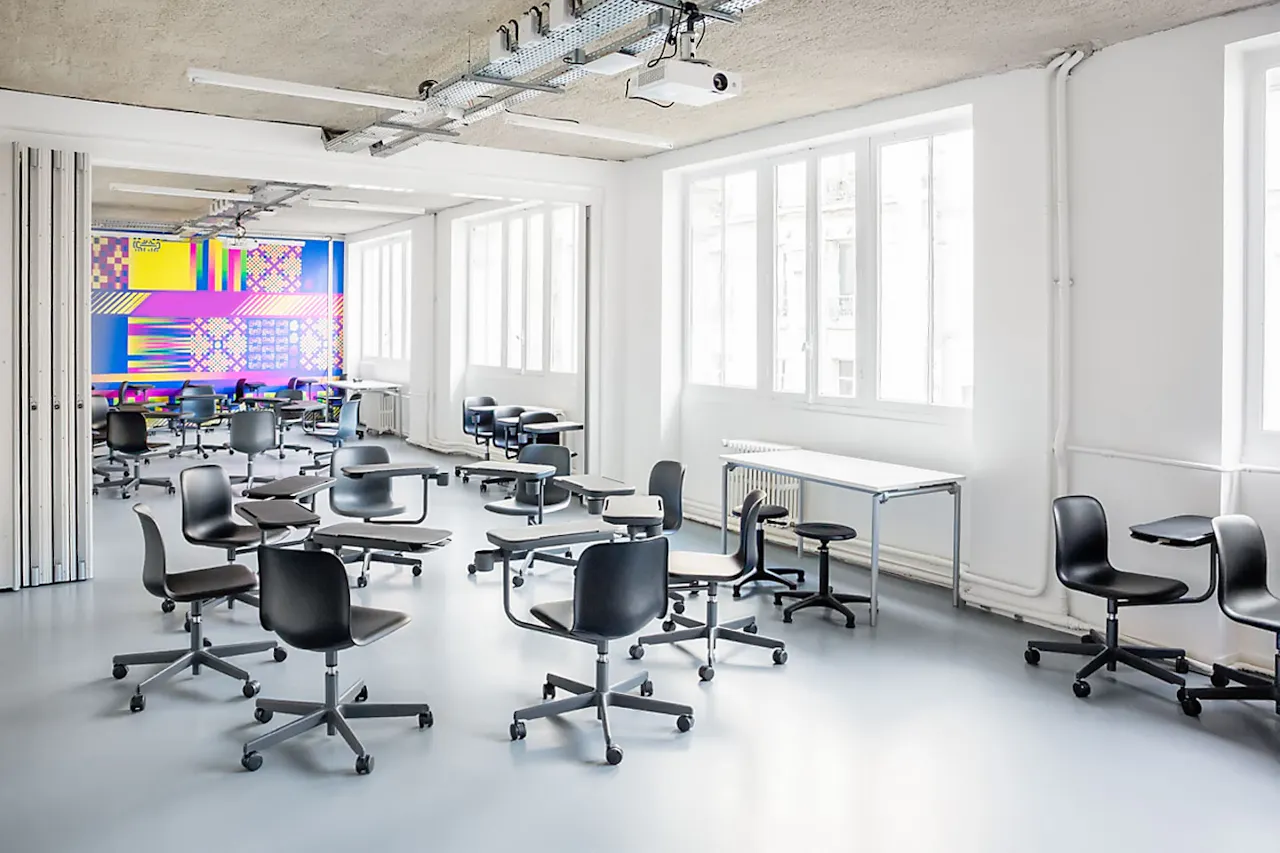 Creative Space near Republique - Image 2