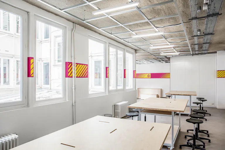 Pretty Space near République - Image 0