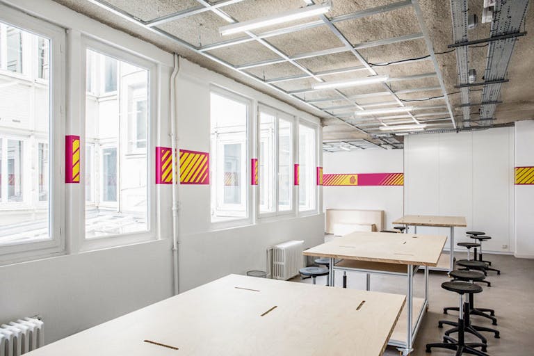 Pretty Space near République - Image 0