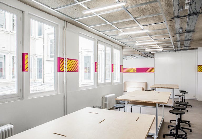 Pretty Space near République - Image 0