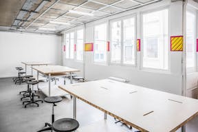 Pretty Space near République - Image 2