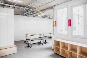 Pretty Space near République - Image 3