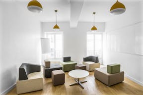 Beautiful Space near République - Image 0