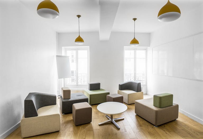 Beautiful Space near République - Image 0