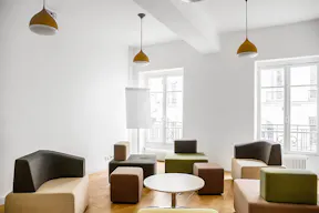Beautiful Space near République - Image 1
