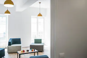 Beautiful Space near République - Image 2
