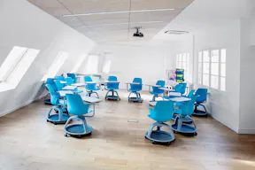 Sophisticated Space Near Republique - Image 4