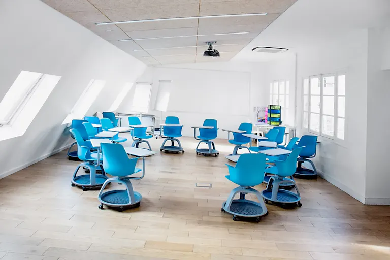 Sophisticated Space Near Republique - Image 4