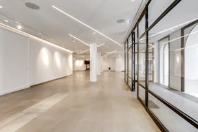 Gorgeous Space near Champs Elysées - Image 6