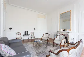 Clean Apartment in the Heart of Le Marais - Image 1
