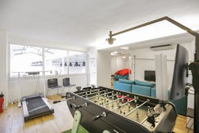 Unique Space in the 8th Arrondissement - Image 13