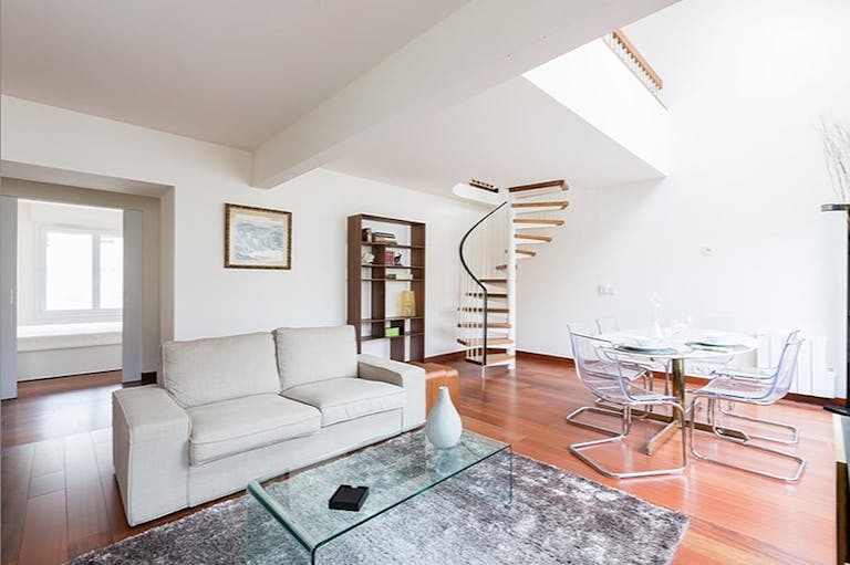 Stylish Apartment in Le Marais - Image 1