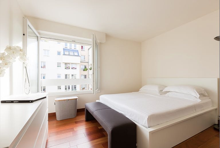 Stylish Apartment in Le Marais - Image 4