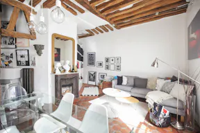 Charming Space House in Le Marais - Image 9