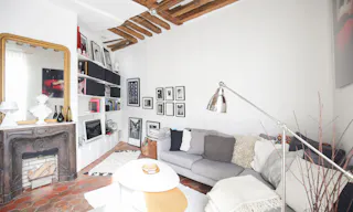 Charming Space House in Le Marais - Image 10