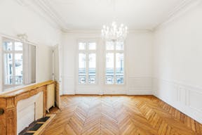 Haussmannian Apartment in Bastille - Image 3
