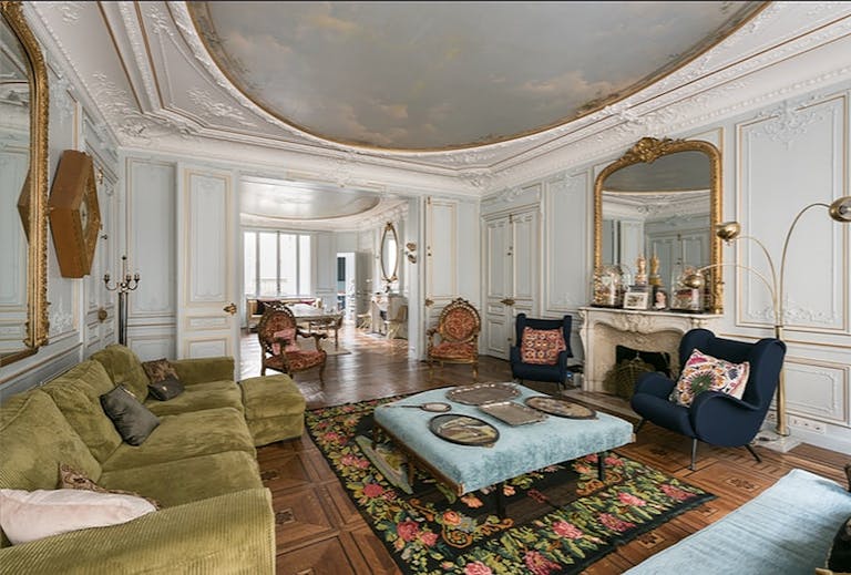 Bourgeois Apartment Near Opera - Image 1