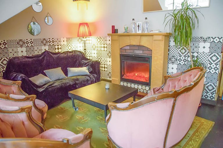 One-of-a-Kind Space near Le Marais - Image 1