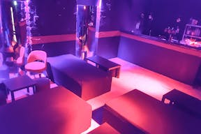 One-of-a-Kind Space near Le Marais - Image 10