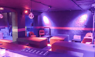 One-of-a-Kind Space near Le Marais - Image 12