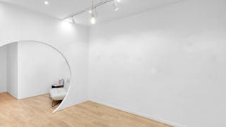 Boutique Ephémère en face des Bains, au coeur du Marais - Image 2