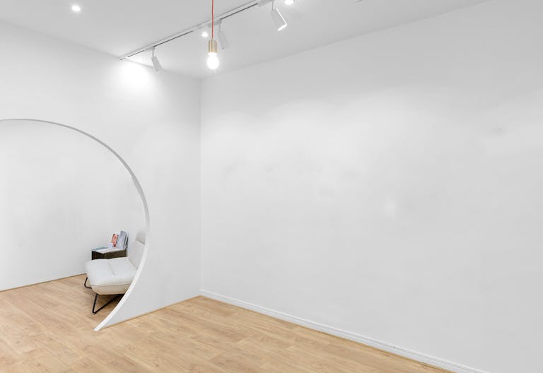 Boutique Ephémère en face des Bains, au coeur du Marais - Image 2