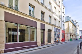 Gorgeous Boutique near Bastille - Image 1