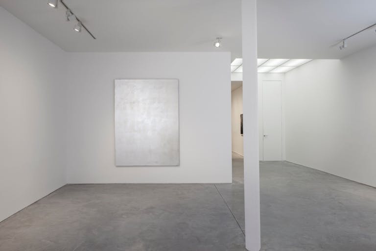 Sophisticated Gallery in Le Marais - Image 1