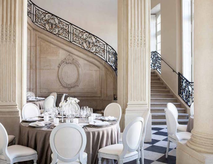 Historic Site Near the Invalides - Image 3