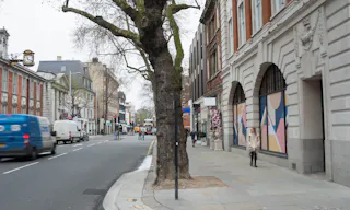 Large Chelsea Pop Up Store - Image 7