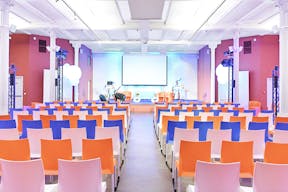 Sublime Space near Trocadéro - Image 9