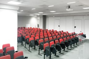 Sublime Space near Trocadéro - Image 12