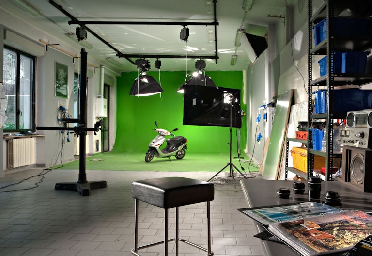 showroom milano with chroma key - Image 4