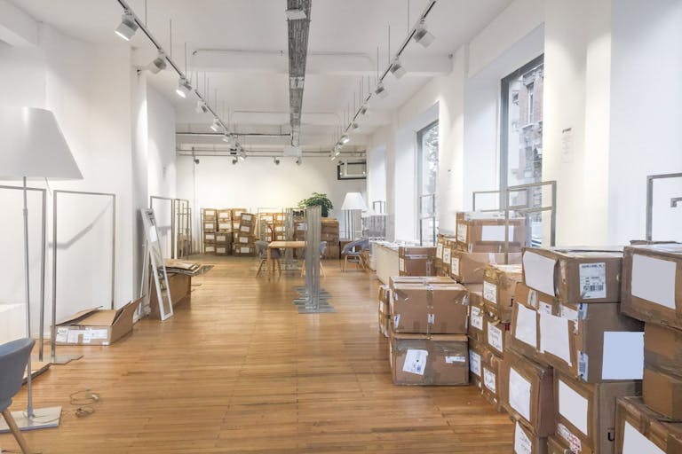 Pop up Store-Showroom in Carreau du Temple - Image 3